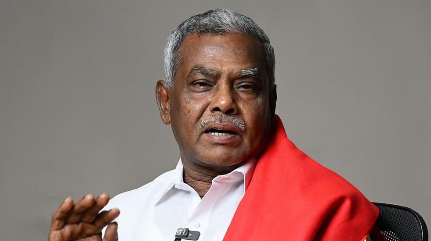 “பரந்தூரில் கையகப்படுத்திய நிலங்களை விவசாயிகளிடமே ஒப்படைப்பீர்” - பெ.சண்முகம்