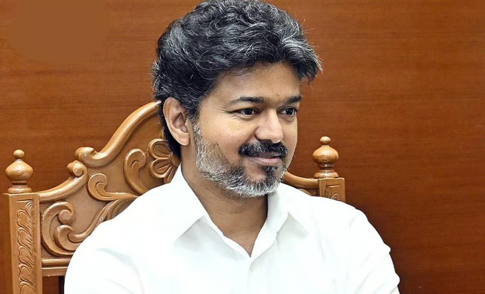 “கிருஷ்ண உபதேசத்தின்படி எத்தகைய சூழலிலும் தர்மத்தின் வழியில் வாழ வேண்டும்” - முதல்வர் விஜய் வாழ்த்து