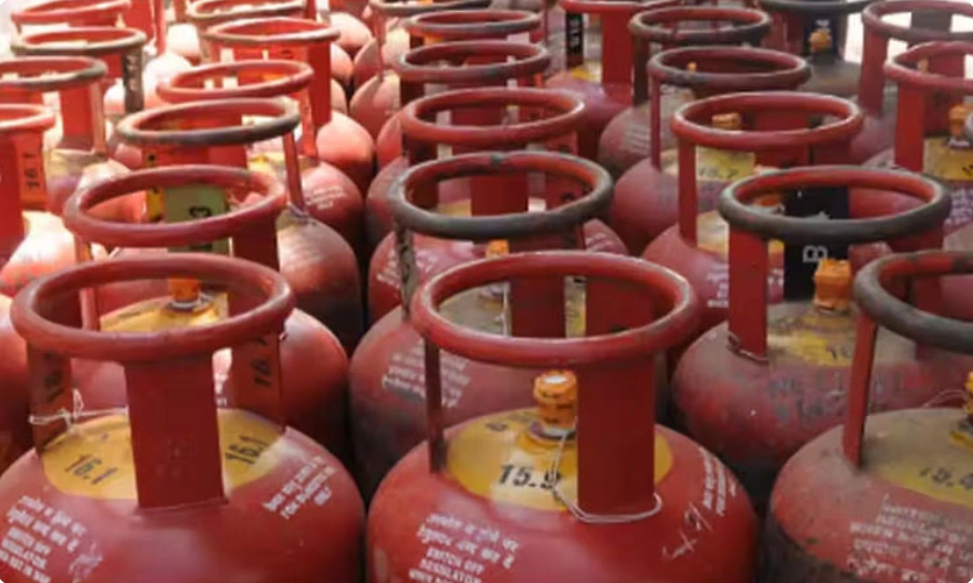 LPG Refill Booking: ಗ್ರಾಮೀಣ ಭಾಗದ ಎಲ್‌ಪಿಜಿ ಗ್ರಾಹಕರಿಗೆ ಕೇಂದ್ರದಿಂದ ಸಿಹಿ ಸುದ್ದಿ!